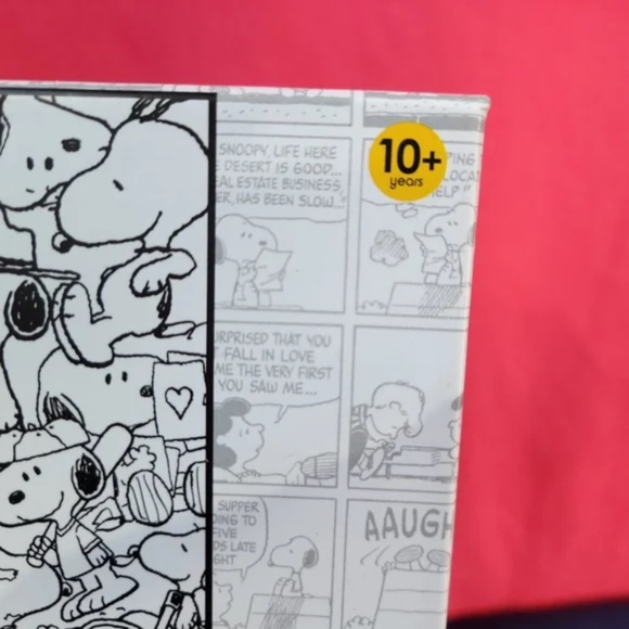 Everything Snoopy Impossible 1000 piece puzzle - Picture 3 of 9